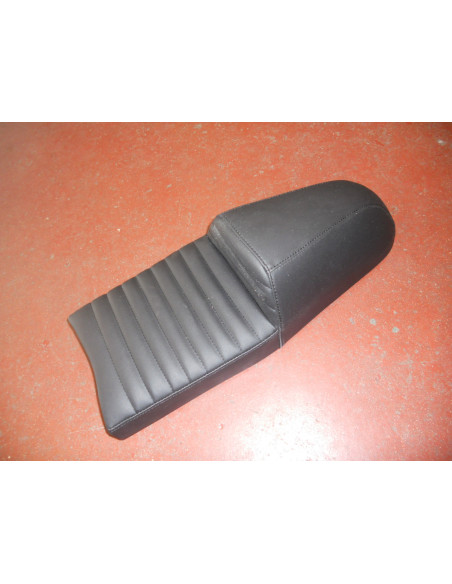 Coque biplace type 750 SS