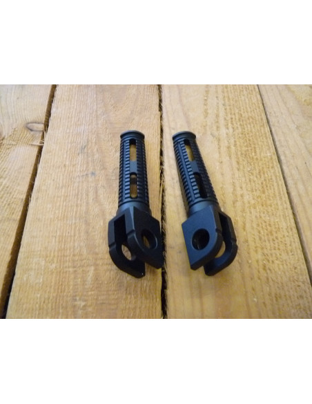 Repose pieds GSXR 750/1100
