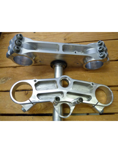 Paire de tés Yoshimura GSXR 750