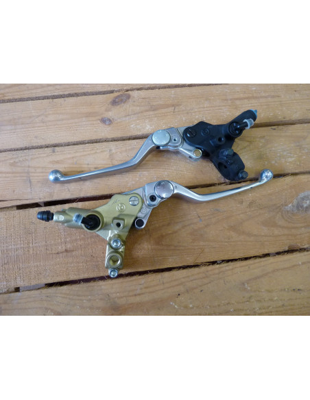 Maitre cylindre de frein Brembo