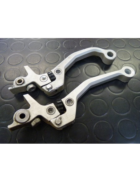 Leviers ISR frottés