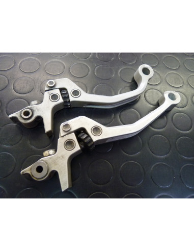 Leviers ISR frottés