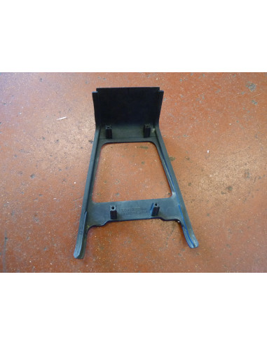 Raccord flanc arrière GSXR 750/1100 85/88