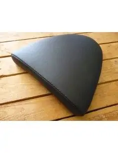 Fonds de selle garnis. 2