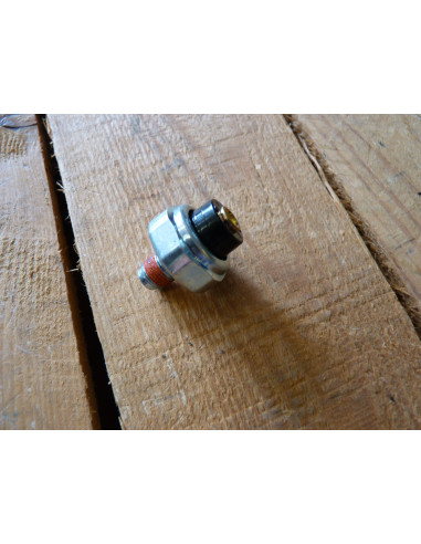 Contacteur de pression d'huile GSXR 750/1100