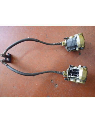 Paire d'etriers GSXR 750 85/87