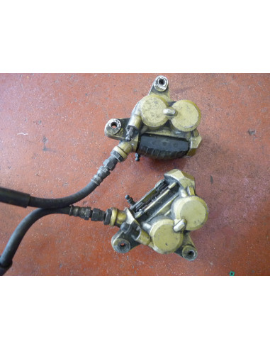 Paire d'etriers GSXR 750 85/87