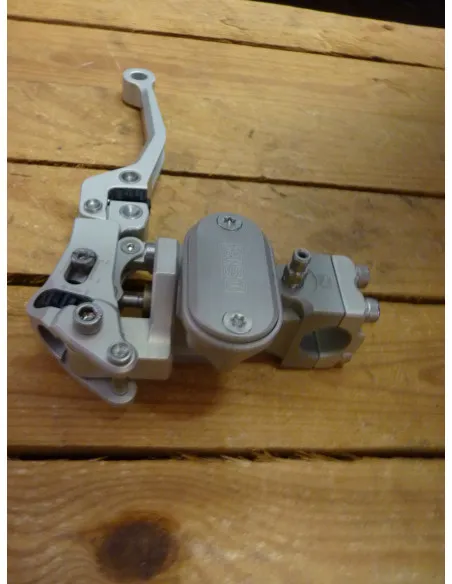 Levier ISR Brake embrayage frein réglable avec réservoir