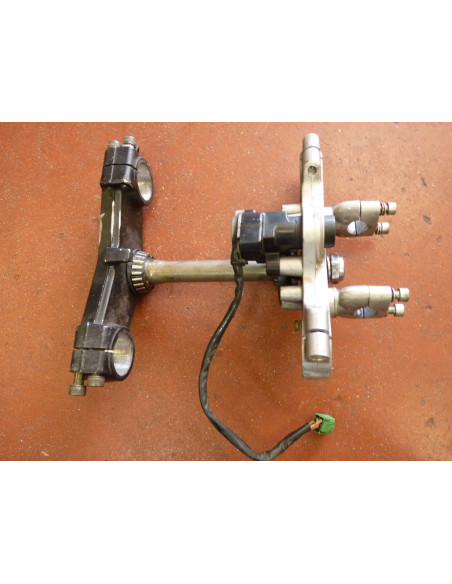 Paire de tés GSXR 750/1100 88/89  - 3