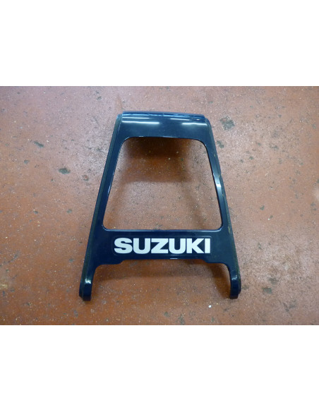 Raccord flanc arrière GSXR 750/1100 86/88  - 1