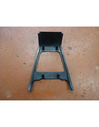 Raccord flanc arrière GSXR 750/1100 86/88  - 2