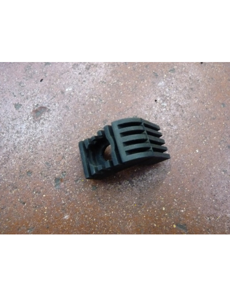 Silent bloc support réservoir GSXR 750/1100  - 3