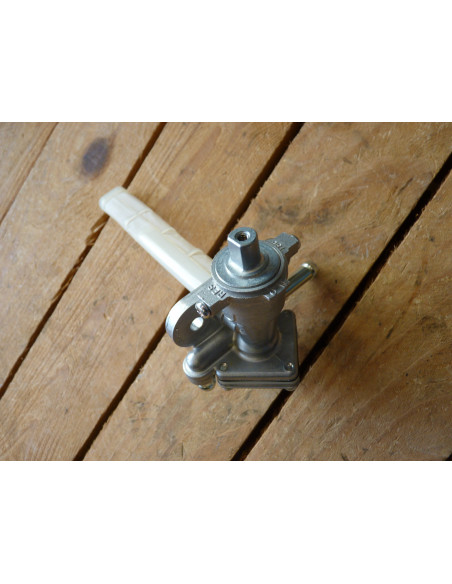 Robinet GSXR 750-1100 88-95  - 4