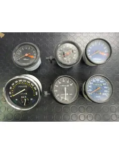 Lot de compteurs moto  - 1