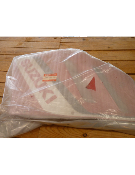 FLANC DE CARENAGE gauche GSXR 750 1988  - 1