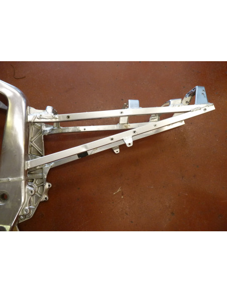 Bati de cadre GSXR 1100 89-90  - 3