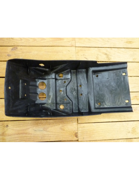 Garde boue arrière GSXR 1100 91-94  - 4