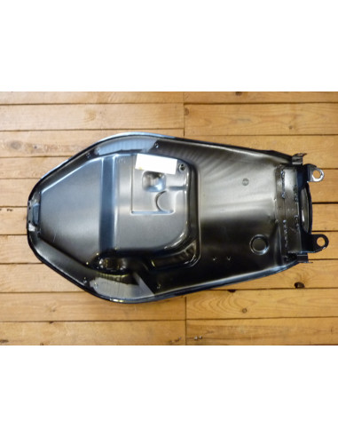 Réservoir GSXR 750 1989  - 5