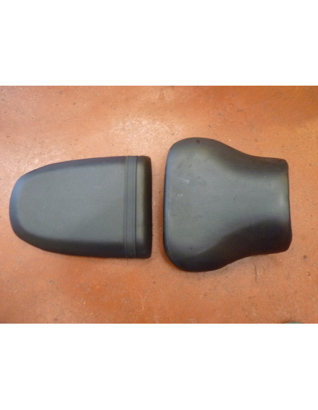 Paire de selles GSXR 600-750-1000 01-03  - 1