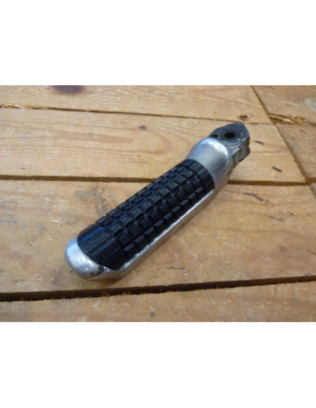 Caoutchouc de repose pieds GSXR 1100 86-88  - 3