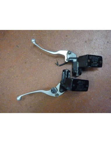 Paire de maitre cylindre GSXR 1100 89-92  - 1