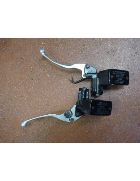 Paire de maitre cylindre GSXR 1100 89-92  - 1