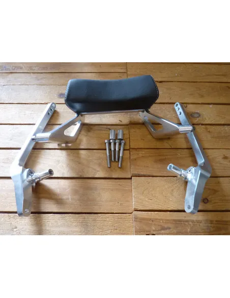 Sissy bar Vmax 1700  - 1