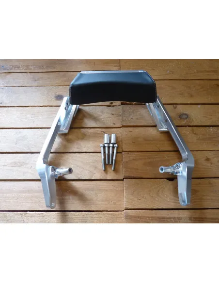 Sissy bar Vmax 1700  - 2