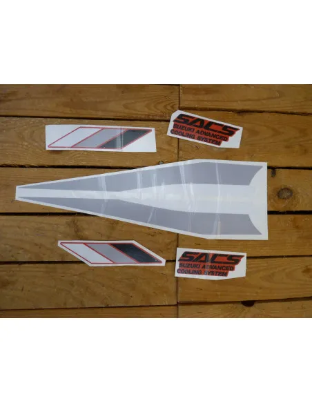 Stickers rouge-noir GSXR 1100-90  - 4