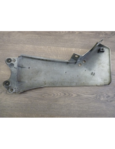 Flanc arrière gauche GSXR 750-85  - 1