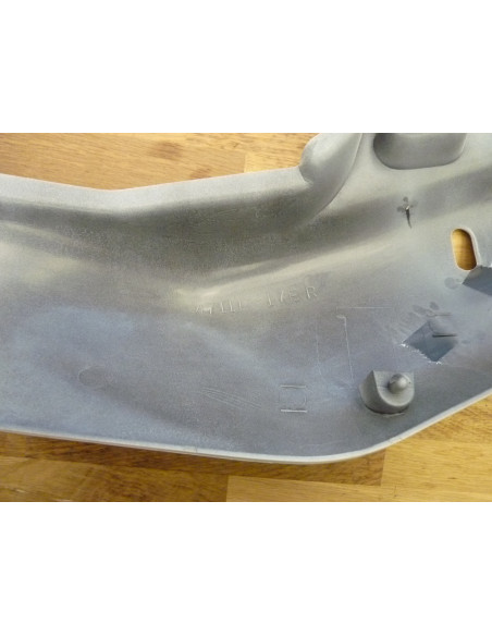 Flanc arrière droit GSXR 750-93  - 4