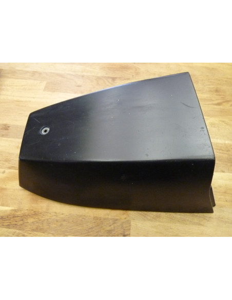 Capot de selle GSXR 750-1100 88-90  - 5