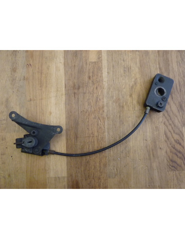 Kit serrure de selle GSXR 750-85  - 2