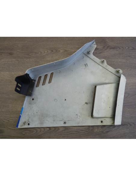 Flanc avant gauche GSXR 750-85  - 1