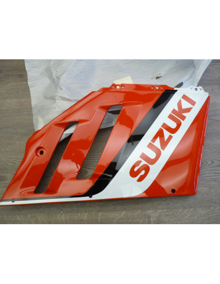 Flanc avant droit GSXR 750-88  - 2