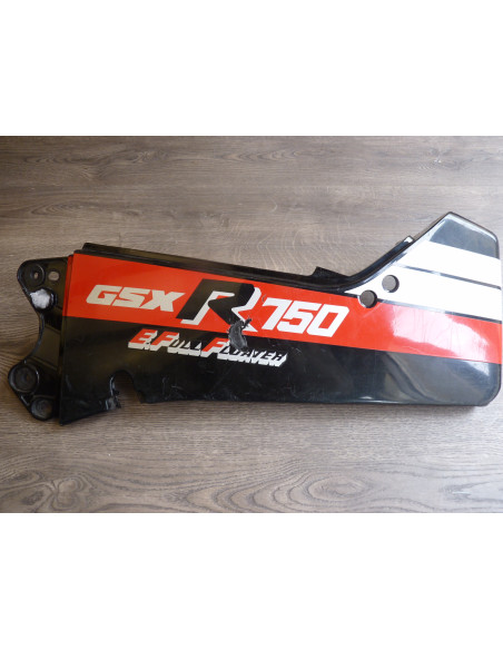 Flanc arrière gauche GSXR 750-85  - 1