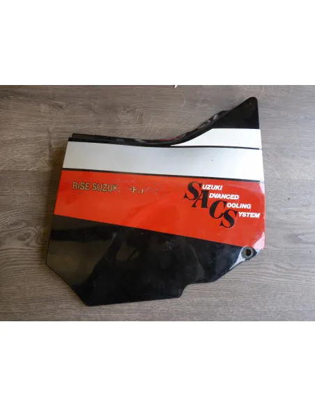 Flancs sous selle GSXR 750-86  - 4