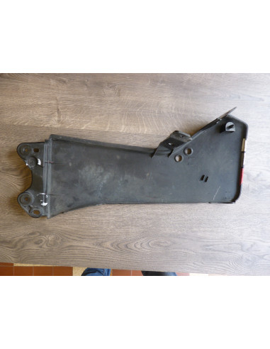 Flancs arrières droit GSXR 750 85-86  - 1