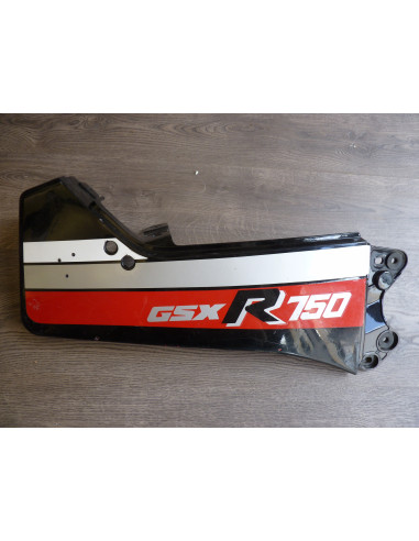Flancs arrières droit GSXR 750 85-86  - 3