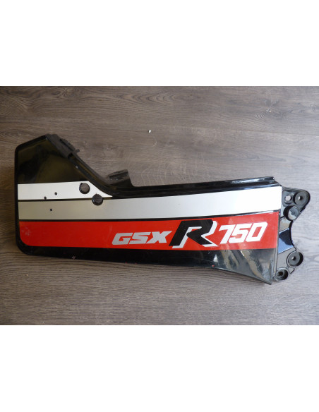 Flancs arrières droit GSXR 750 85-86  - 3