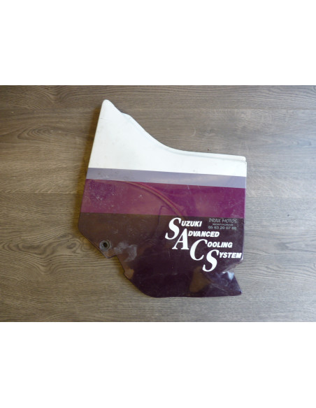 Flanc gauche GSXR 750-1100 85-88  - 3