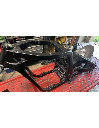 Cadre GSXR 1100-89 avec bras S1000RR  - 1