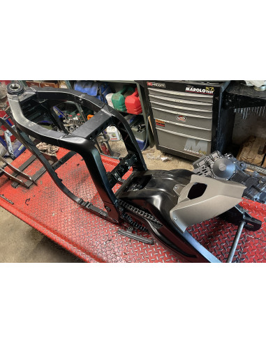 Cadre GSXR 1100-89 avec bras S1000RR  - 3