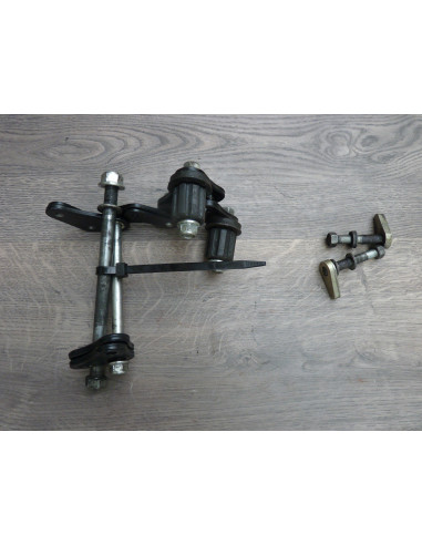 Supports moteur GSXR 1100 89-92  - 1