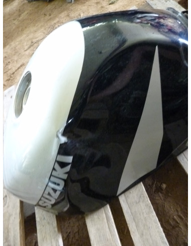 Réservoir GSXR 600-750 96-99  - 10