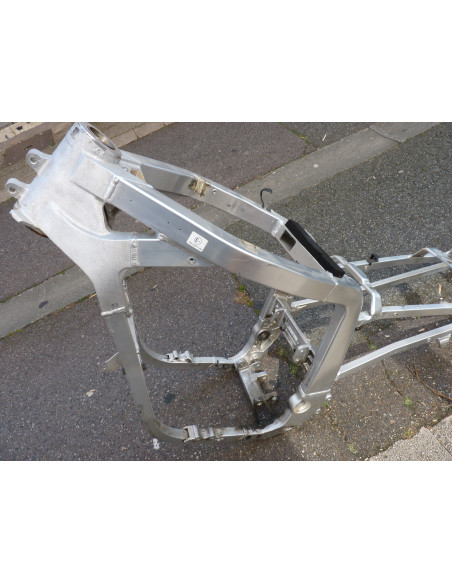 Cadre GSXR 750-90  - 4