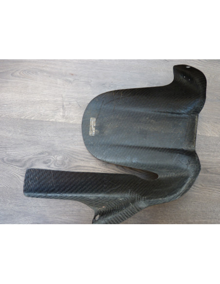 Garde boue arrière carbone GSXR 600-750 04-05  - 3