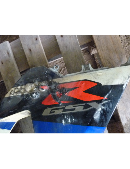 Flanc droit GSXR 750-04  - 2