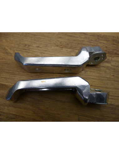 Repose pieds GSXR 1100 86-88  - 2