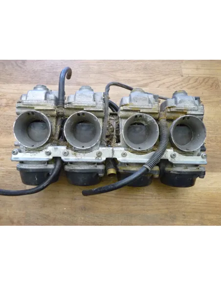 Rampe de carburateurs GSXRR 750 RK  - 3